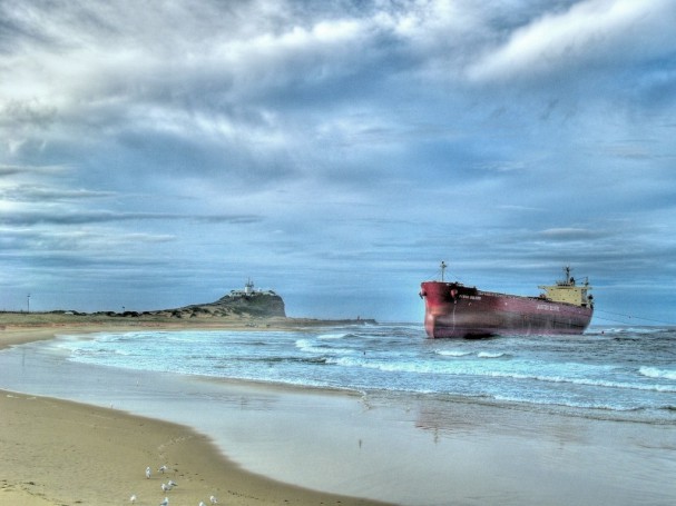 Pasha Bulker / Bulka Aground
