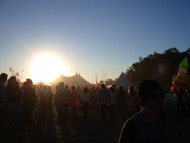 Splendour in the Dust