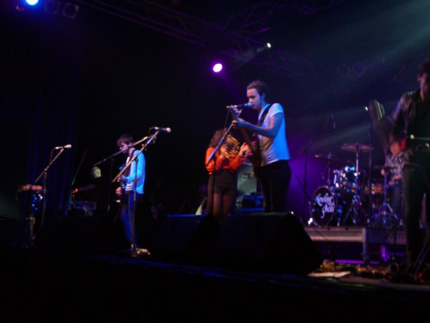 Howling Bells (and the guy from Editors)