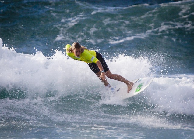 Surfest 2010: Chloe Buckley Rides a Wave