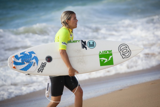 Surfest 2010: Chloe Buckley Finishes the Heat