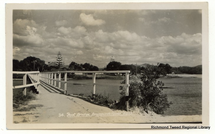 Brunswick Heads footbridge c1948