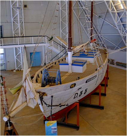 Pearling Lugger Vivienne - circa 1910 - Musuem & Art Gallery of the Northern Territory.01