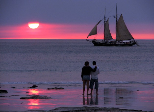 Sunset with Pearling Lugger Willie S30160a