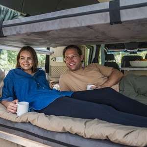 Apollo Endeavour AU Couple on Lower Bed Apollo Endeavour AU Couple on Lower Bed