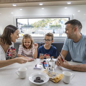 Apollo Euro Camper AU Family Playing Cards