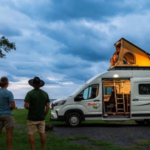 Britz HiTop Voyager 4 Berth – AU Rear Entry Steps