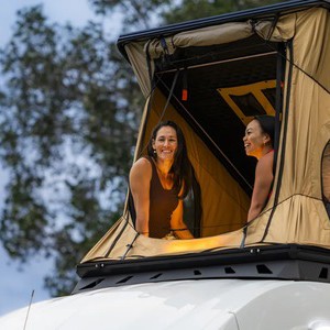 Britz HiTop Voyager 4 Berth – AU Roof Top Tent