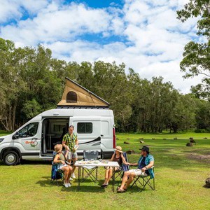 Britz HiTop Voyager 4 Berth – AU Side Profile Camper