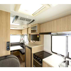 StarRV Hercules Motorhome – 6 Berth – internal photo (7)