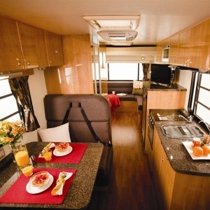 StarRVPhoenixMotorhome4BerthInterior