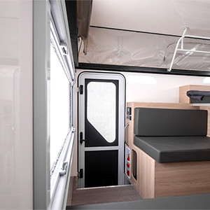 apollo-adventurer-4wd-2-berth-interior1