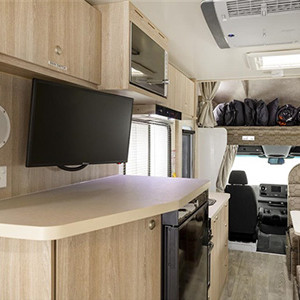 apollo-euro-deluxe-motorhome-6-berth-interior-walkthrough