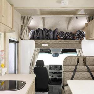 apollo-euro-deluxe-motorhome-6-berth-interior