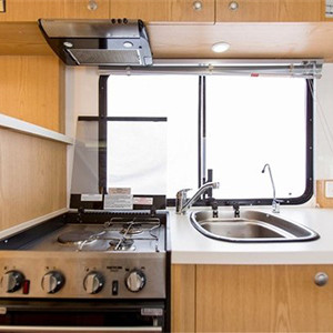 apollo-euro-star-motorhome-4-berth-kitchen