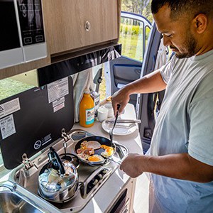 apollo-euro-tourer-2-berth-kitchen