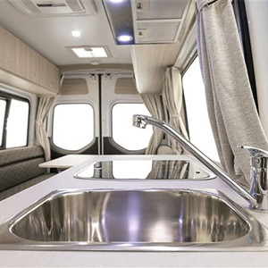 apollo-euro-tourer-motorhome-2-berth-interior