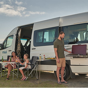 maui-ultima-plus-3-berth-motorhome-family-bbq