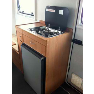 All Seasons Motorhome – 4 Berth Gas stove