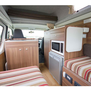 Cruisin HighTop Campervan – 2-3 Berth – bed