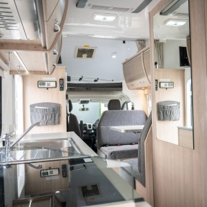 Go Cheap Derwent Motorhome – 6 Berth Interior 3 Go Cheap Derwent Motorhome – 6 Berth Interior 3