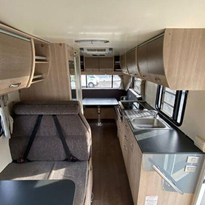 go-cheap-derwent-motorhome-6-berth-interior