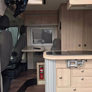 go-cheap-tamar-motorhome-2-berth-interior-cooking-area