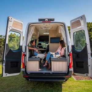 maui-ultima-2-berth-au-exterior-backdoor