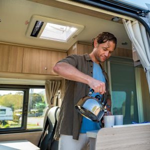 maui-ultima-2-berth-au-interior-kitchen