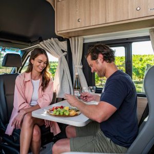 maui-ultima-2-berth-au-interior-living-chair-table