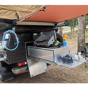 Grip Premium 4×4 – 2-5 Berth – kitchen