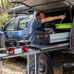 Grip Premium 4×4 – 2-5 Berth AU Exterior Slide Out Camp Kitchen Setup