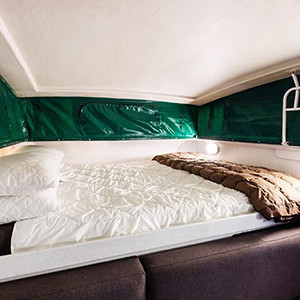 tm-bush-camper-4-berth-bed