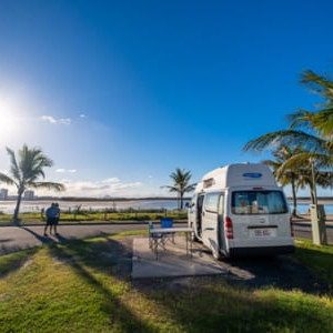 Cheapa Endeavour Campervan – 4 Berth Back View