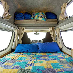 Hippie Endeavour Campervan – 4 Berth – bed