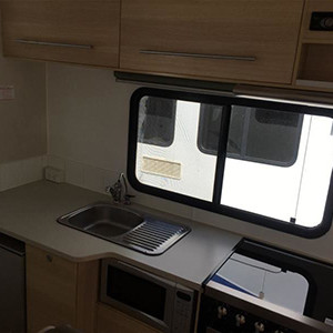 KC Elite Motorhome – 6 Berth – sink