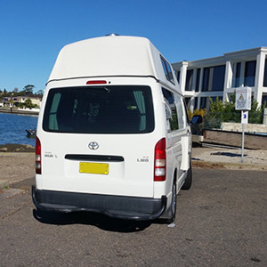 AS HighTop Side-Facing Campervan – 3 Berth – rear view