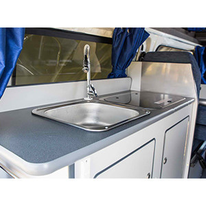Centre Cat D Hi-top Campervan – 4 Berth – sink