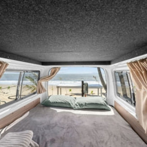 Camperman Maxie HighTop Campervan – 3 Berth Bed 4