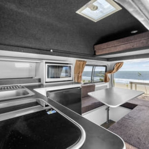 Camperman Maxie HighTop Campervan – 3 Berth Dinette 2