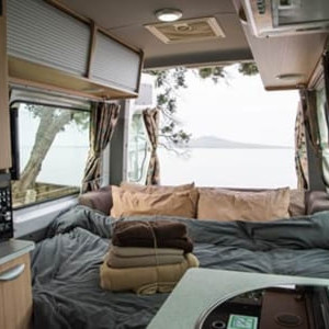 Mighty Deuce Plus Motorhome – 3 Berth Bed