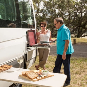 Mighty Deuce Plus Motorhome – 3 Berth Gas Cooker