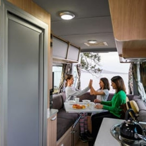 Mighty Deuce Plus Motorhome – 3 Berth Interior