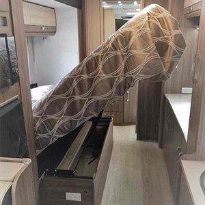 Serenity Conquest Slideout Motorhome – 5 Berth – internal photo