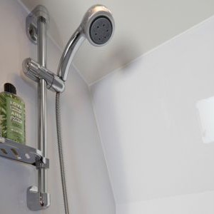 lgm-escape-campervan-2-berth-au-shower