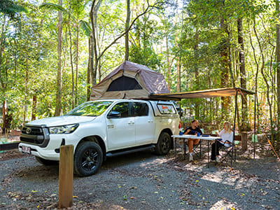 Britz Safari Auto 4WD 5 Berth