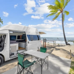 Camperman Maxie Deluxe HighTop Campervan – 4 Berth Exterior