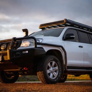 RS Land Cruiser Prado 4WD Exterior