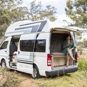 as-kea-navigator-campervan-4-berth-exterior-rear-door-open