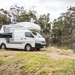 as-kea-navigator-campervan-4-berth-exterior-side